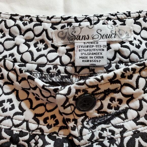 BRAND NEW SANS SOUCI FLORAL PATTERN DESIGN PRINT WOMEN"S SHORTS - Picture 5 of 10